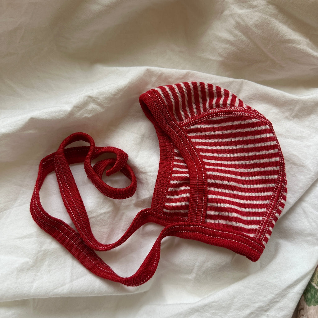 Cosilana Hätta, Röd/Randig