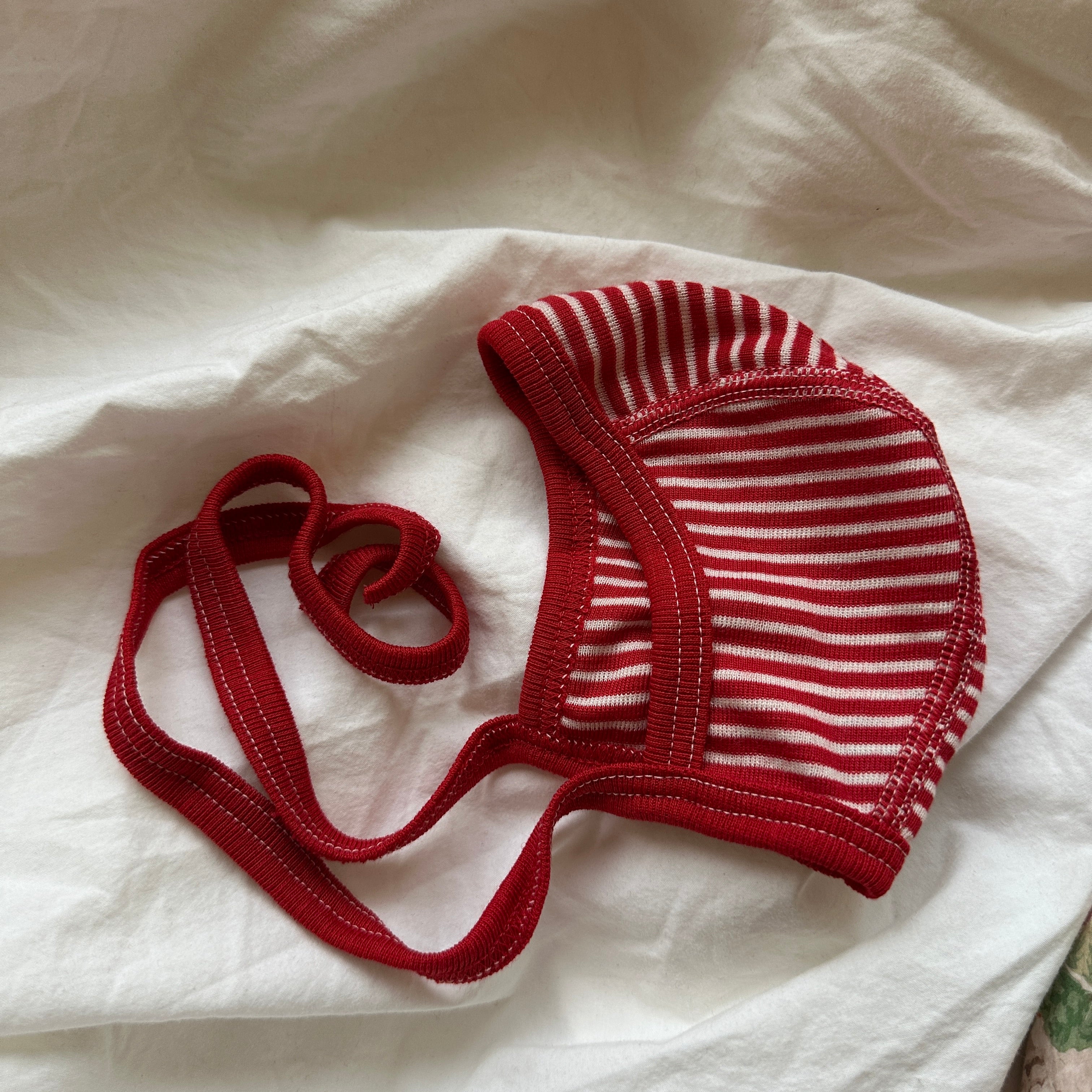 Cosilana Hätta, Röd/Randig