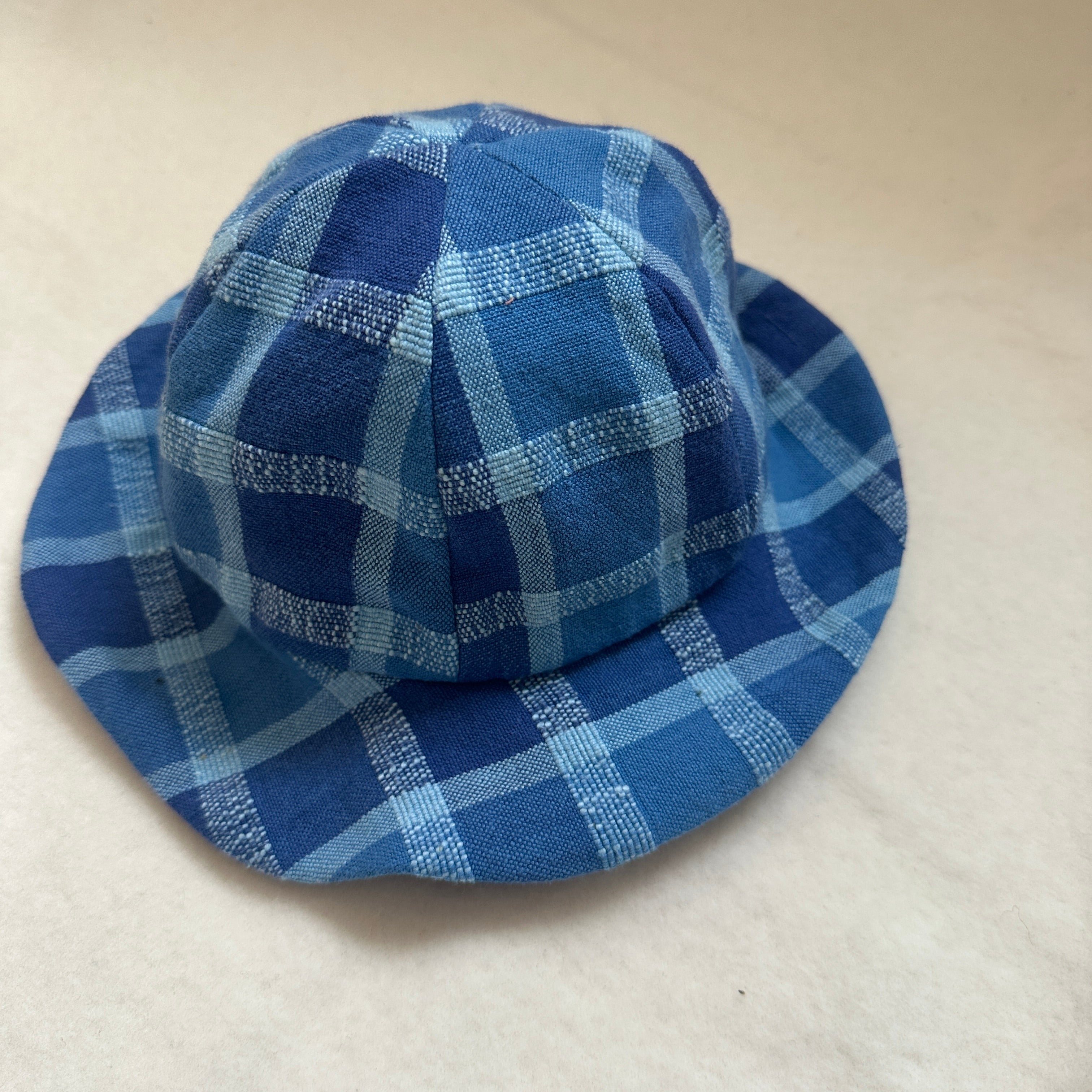 Emmie K Solhatt, 42cm
