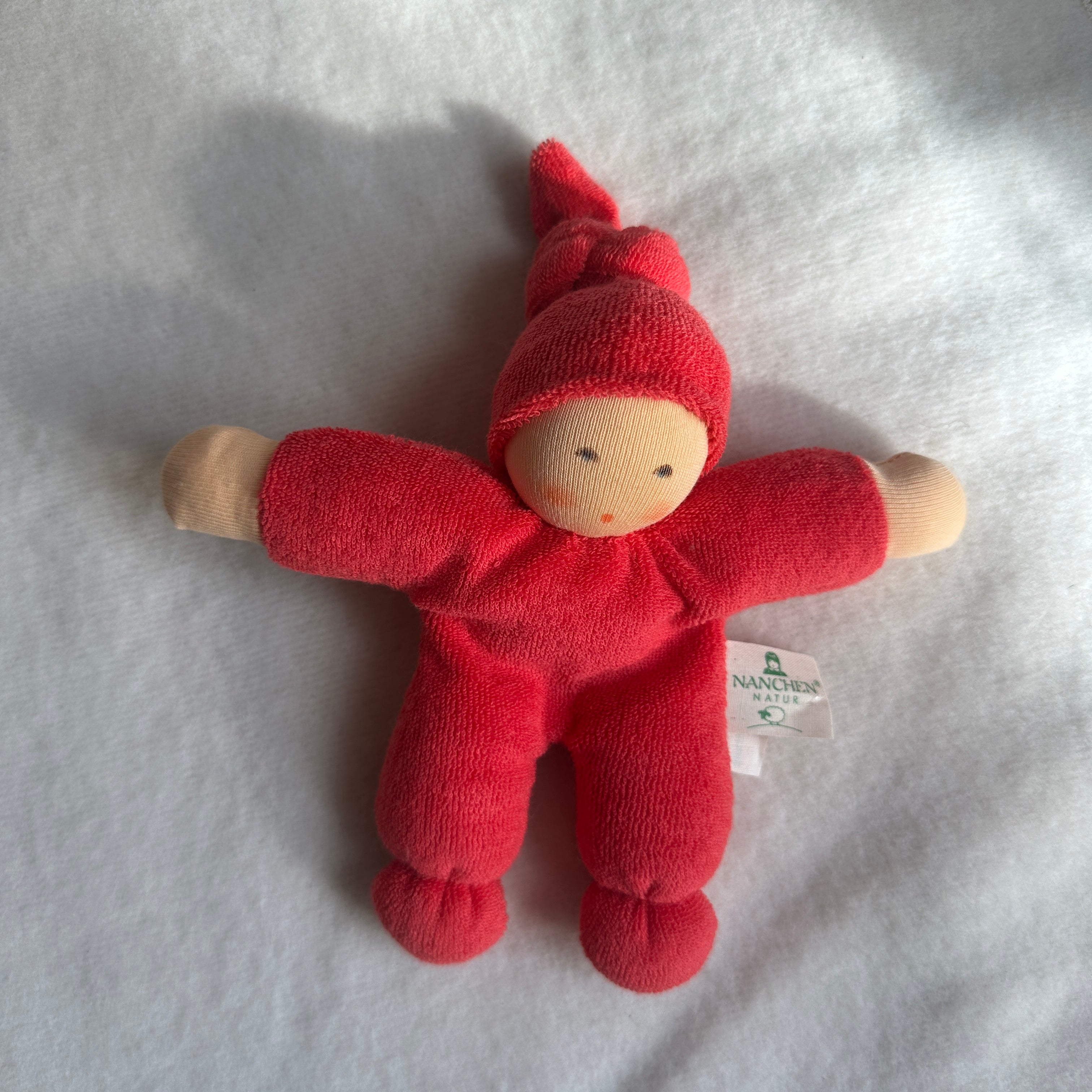 Nanchen Natur, Docka Röd