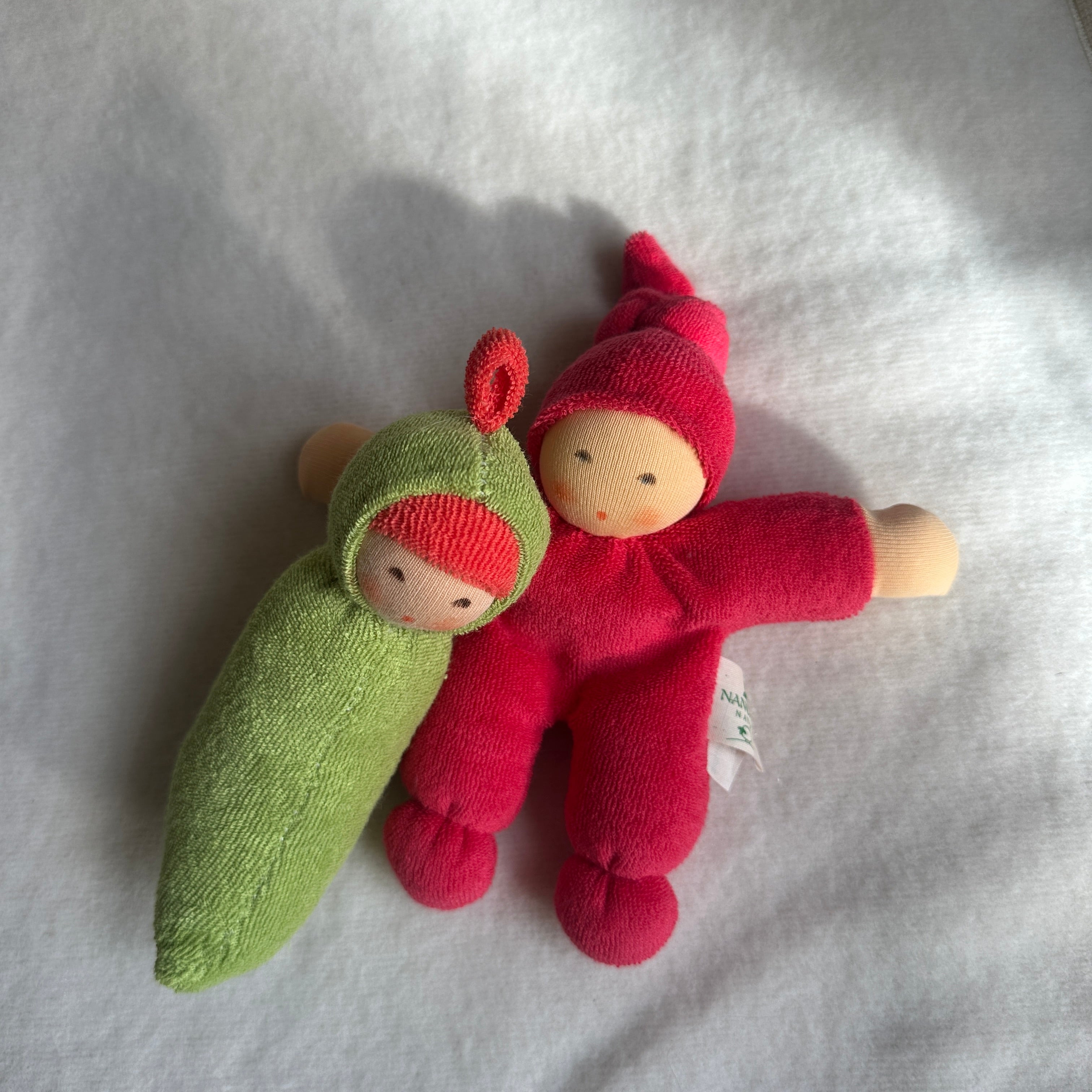 Nanchen Natur, Docka Röd